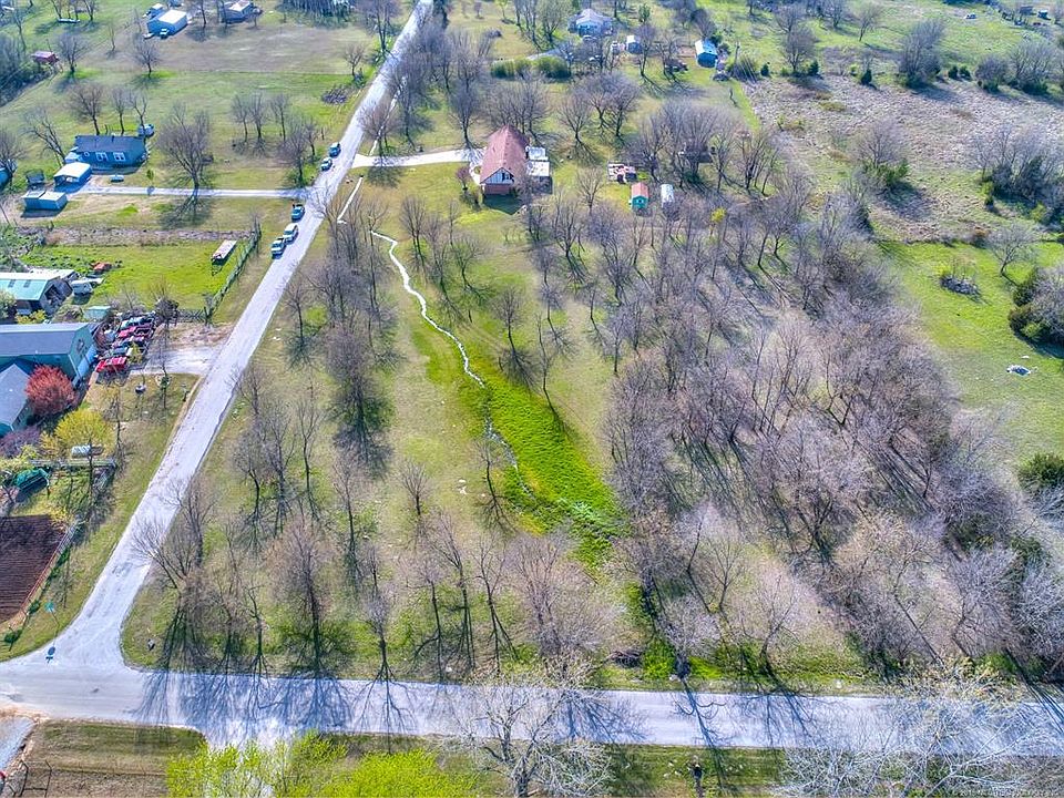 2nd image of 474 Road