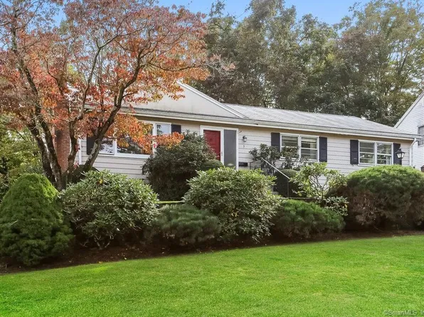 3 Lovelace Drive, West Hartford, CT 06117