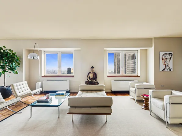 425 5th Avenue image 2 of 25