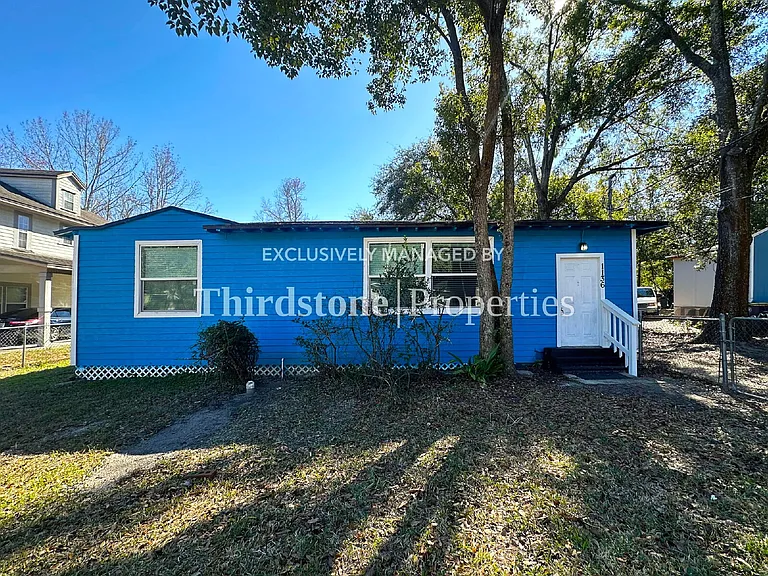1136 Maynard St — Photo 19
