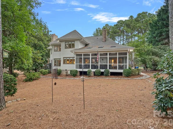 176 Yadkin Fls, New London, NC 28127