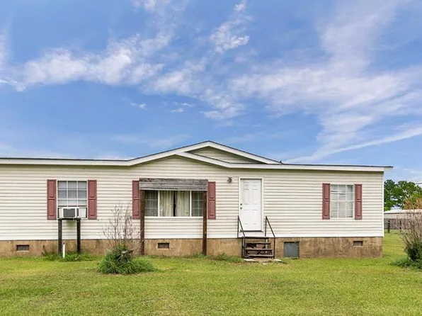 2415 County Road 22, Headland, AL 36345