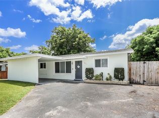 811 N 72nd Ter, Hollywood, FL 33024