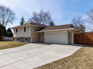 14291 Gladiola Ct, Apple Valley, MN 55124