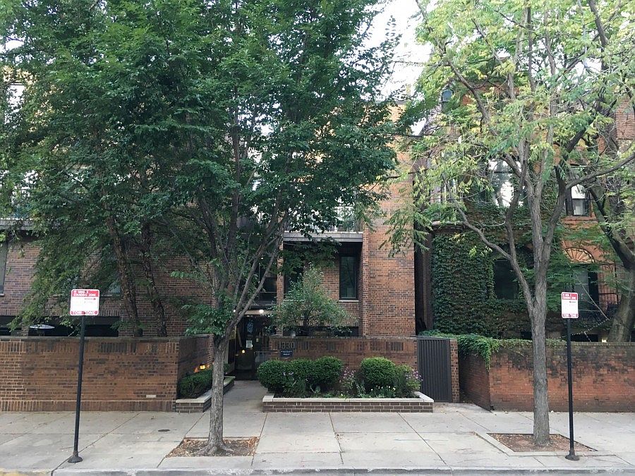 1st image of 1330 N La Salle St #105