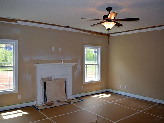 5th image of 132 Thomas Traylor Ln