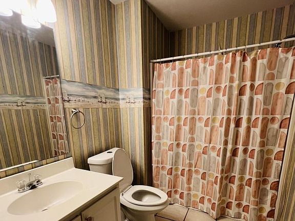 4th image of 1208 River Oaks Dr Unit 24D