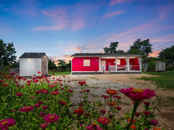 447 Masthead Rd, Gun Barrel City, TX 75156