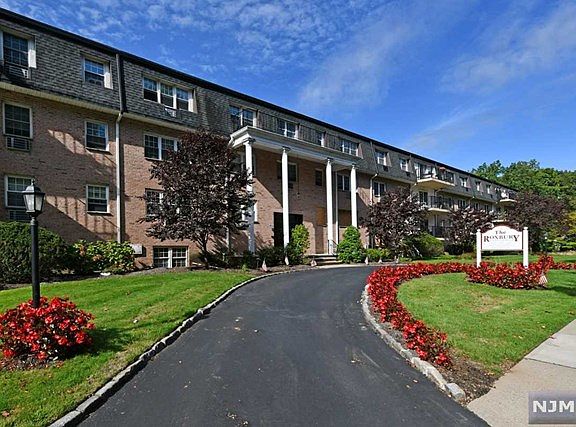 3rd image of 540 Fairview Ave #104-4104
