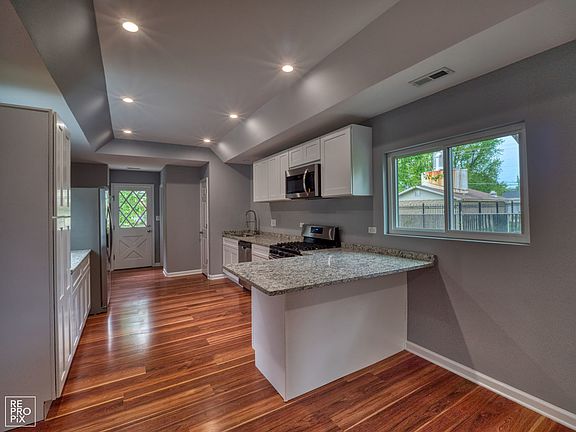 5th image of 2223 Parkrose St
