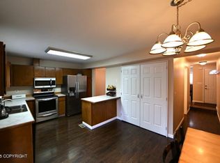302 Deerfield Dr, Anchorage, AK 99515