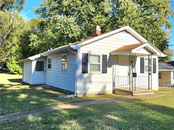 2707 E Main St, Belleville, IL 62221