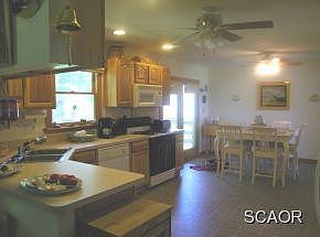 3rd image of 33223 Charles St