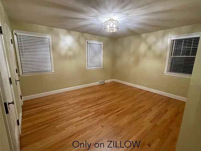 19215 Littlefield St — Photo 20