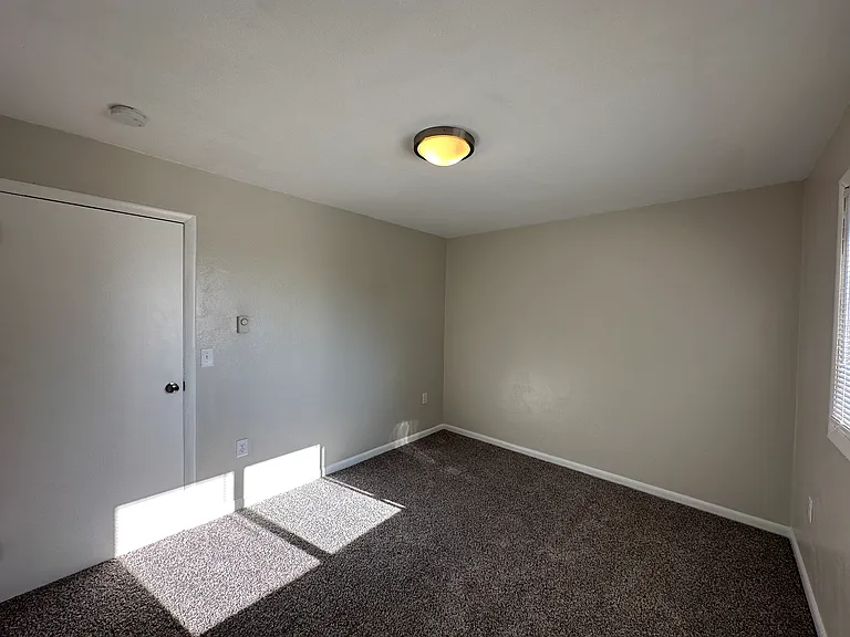 6995 W 200 N #11 — Photo 28