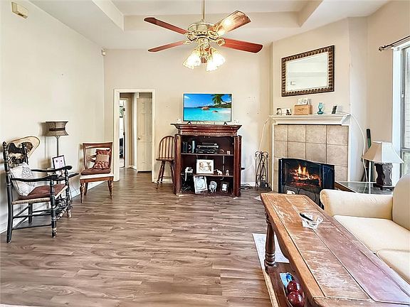 2nd image of 34141 Myrtle Ct