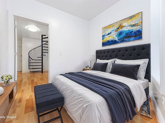 4th image of 235 W 12th St APT 8
