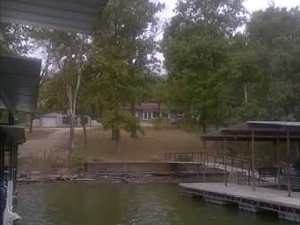 1st image of 406 Glenmeadows Ln