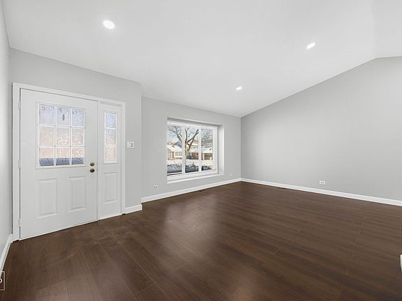 2nd image of 1166 N Cardinal Dr