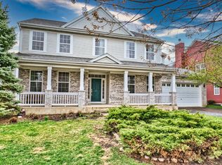 360 Merion Dr, Cary, IL 60013
