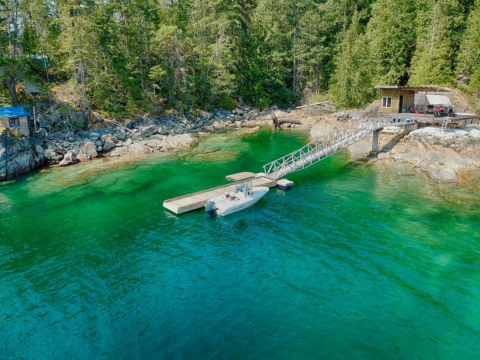 1st image of 21 Saint Vincent Bay