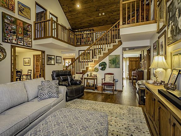 4th image of 4109 W Oran Ct