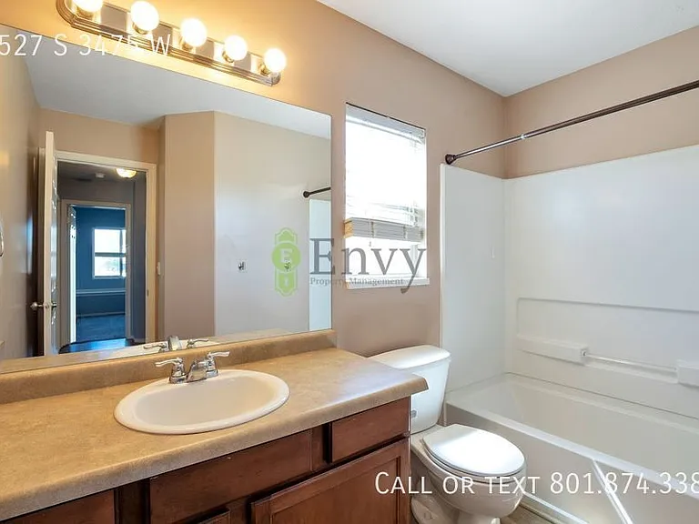 4527 S 3475 W — Photo 9