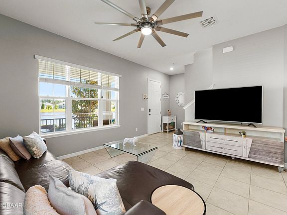 5th image of 2951 Meleto Blvd