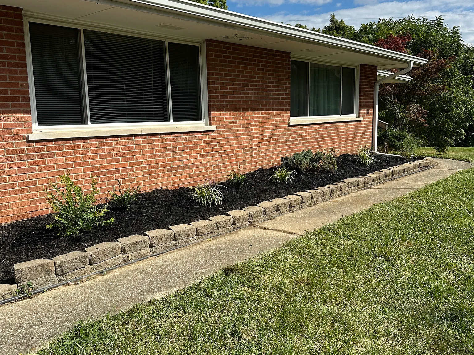 3 bed, 1550 sqft, $1,880 — Photo 1