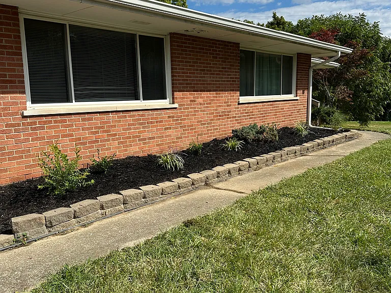 4081 Richardson Rd — Photo 1
