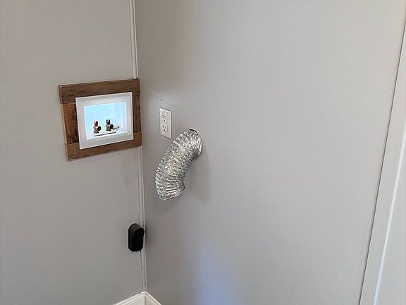 3rd image of 1032 N Main St #7