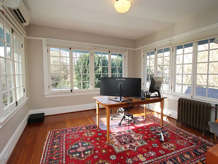 2343 NE 21st Ave — Photo 23
