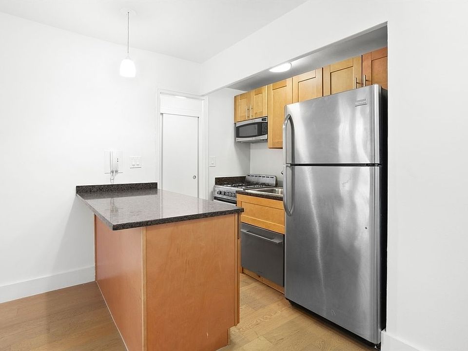 2nd image of 630 Lenox Ave APT 1R