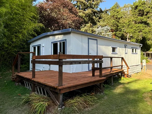 923 SE Bay Blvd Unit 32, Newport, OR 97365