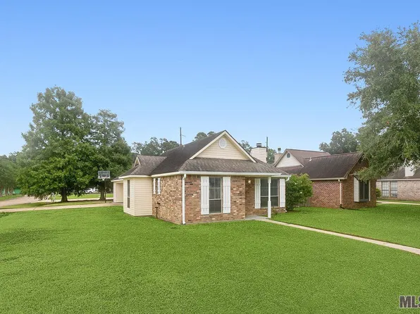 17413 E Sugar Mill Dr, Baton Rouge, LA 70817