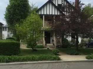 143 Norwood Ave #R, Newton, MA 02460