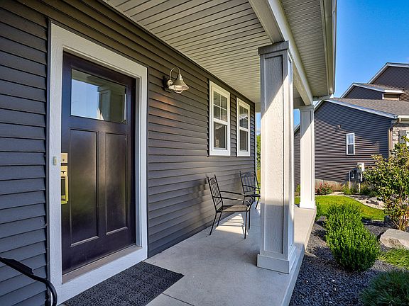 4th image of 2327 Trailside Dr Unit 23