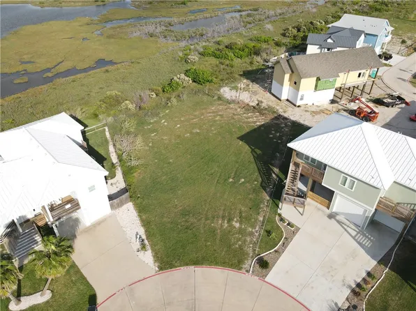 360 Paradise Pointe Dr, Port Aransas, TX 78373