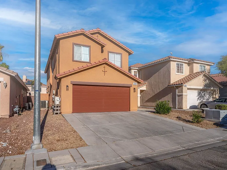 7578 Hope Valley St — Photo 43