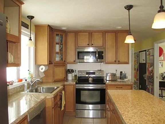 3rd image of 134 Blair Dr