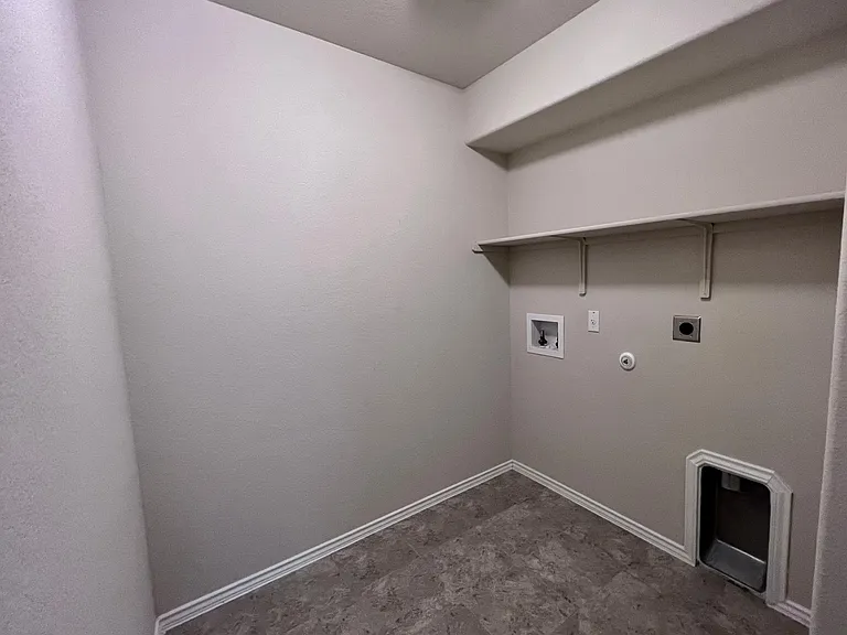6320 Dorthy Muree Dr — Photo 20