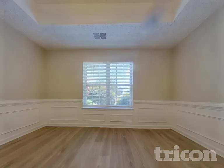 411 Clearstream Ln — Photo 3