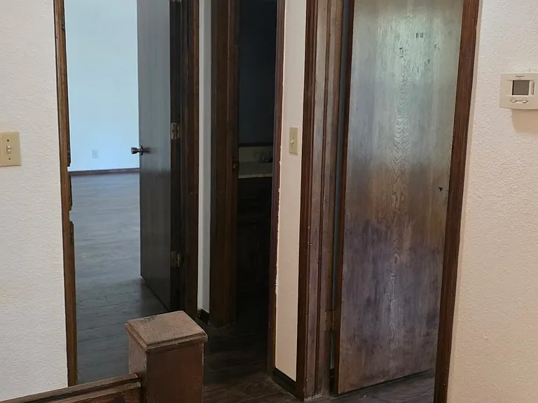 1145 Robin Hood Ln — Photo 20