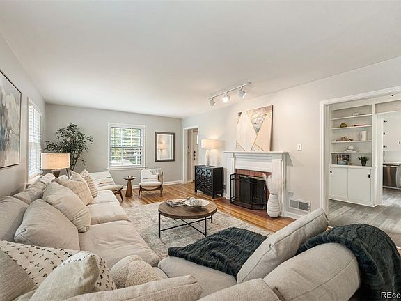 2nd image of 735 Glencoe Street