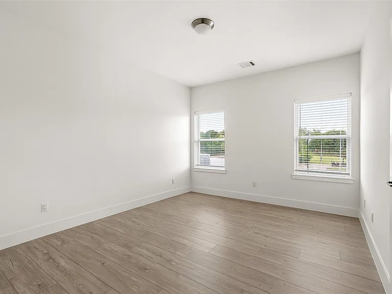 107 Tolima Dove St — Photo 23