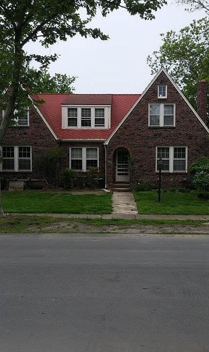 2nd image of 1870 Parkview Ave #2