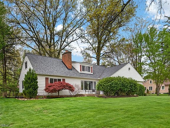 2nd image of 2426 Lander Rd