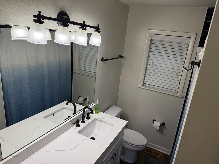 1230 N Lewis Ave #1230 — Photo 11