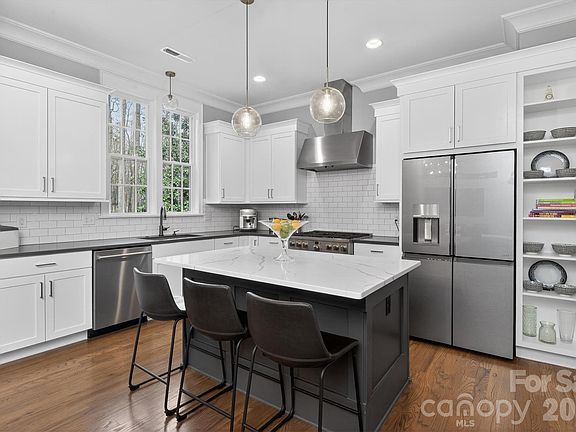5th image of 2815 Hillside Springs Dr