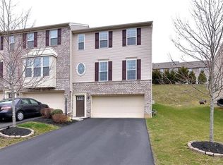 321 Maple Ridge Dr, Canonsburg, PA 15317